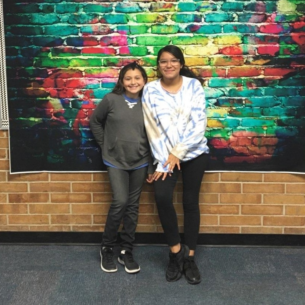 Meet your Posher, Elena